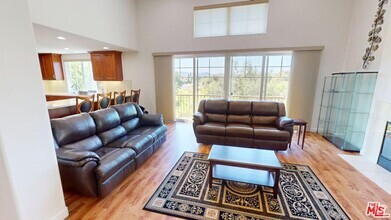 Building Photo - 5641 Como Cir
