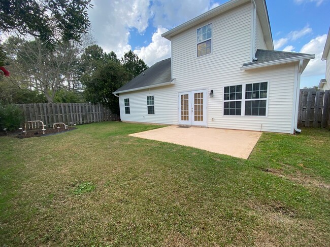 Building Photo - 3 bedroom 2.5 bath in the Berwick area