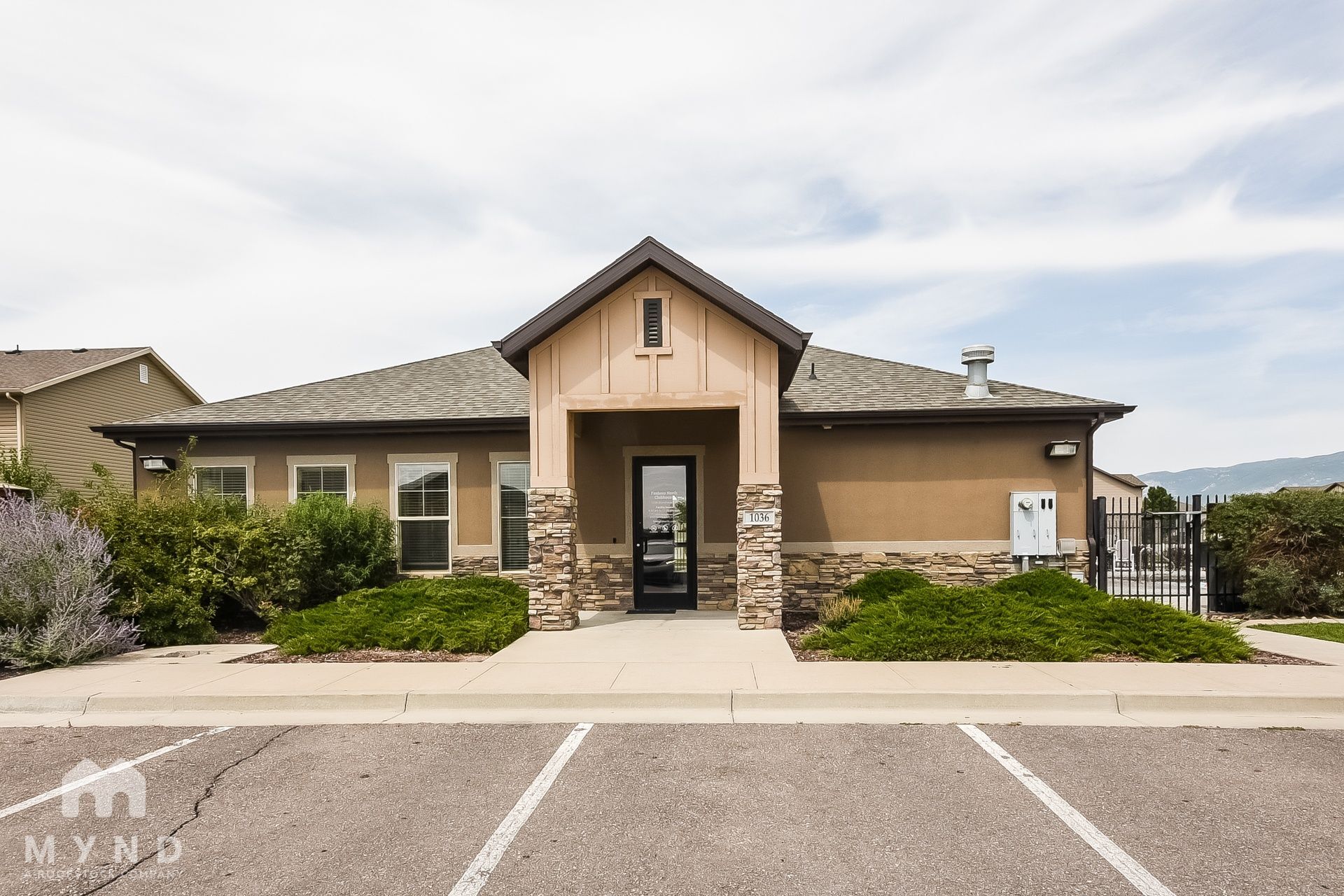 Building Photo - 961 Stonehaven Dr