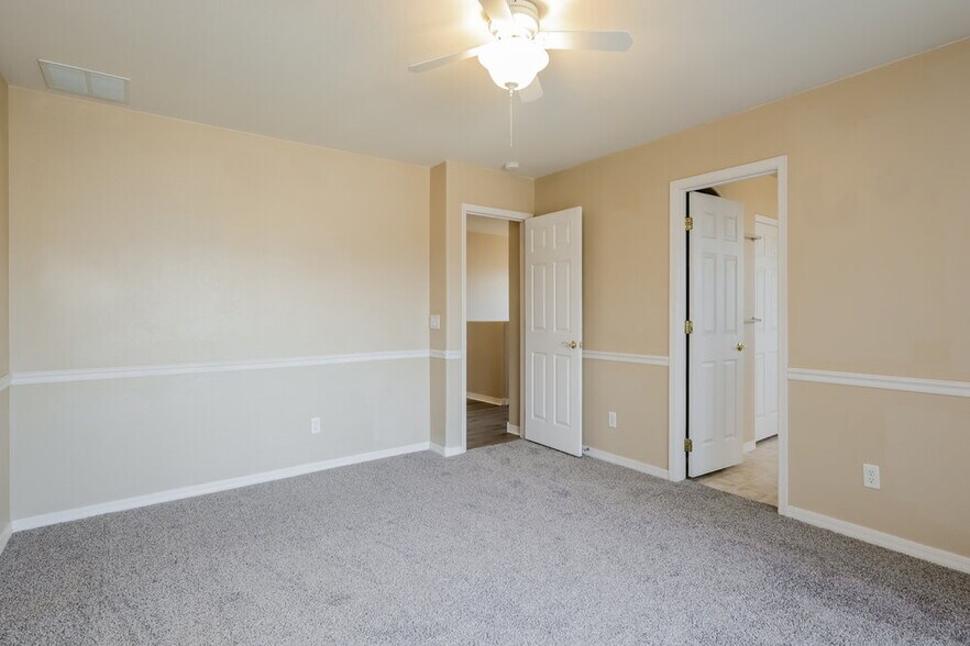 Building Photo - 15007 S Camino Rio Puerco