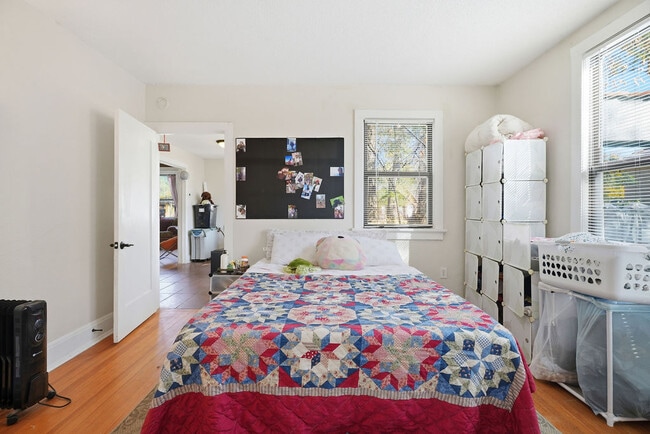 Building Photo - 2317 18th St