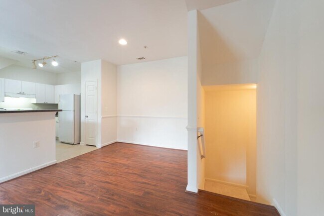 Building Photo - 11391 Aristotle Dr
