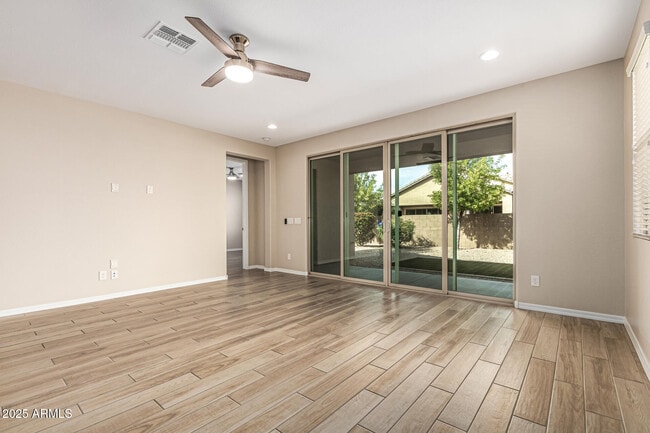 Building Photo - 19874 W Devonshire Ave