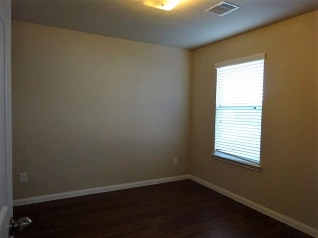 Building Photo - 5923 Stockholm Ct