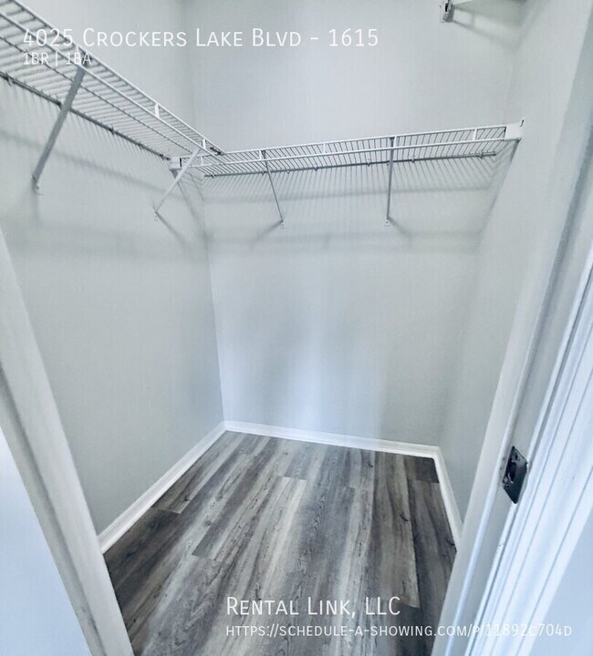 Building Photo - 4025 Crockers Lake Blvd