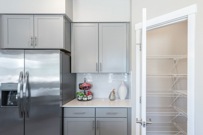 Building Photo - 4 Bed | 3.5 Bathroom | 1840 Sq Ft | $3,400