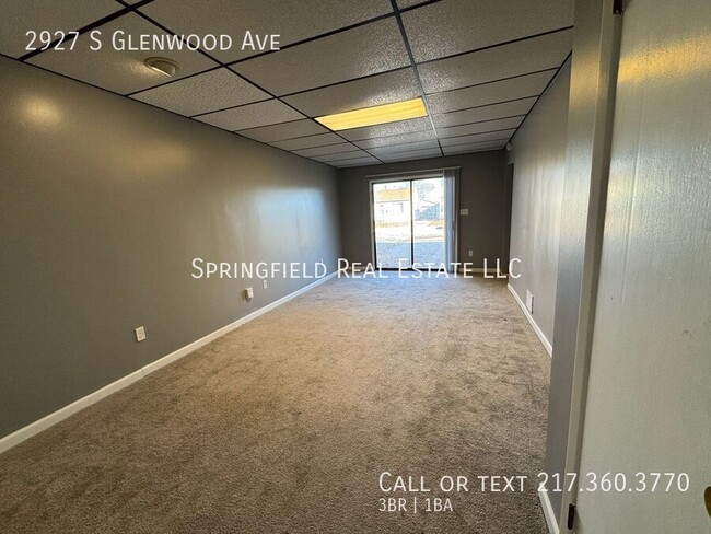 Building Photo - Convenient 3 Bed, 1 Bath Home with Large R...