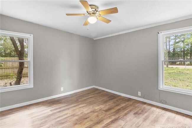 Building Photo - 1061 Bernadine St