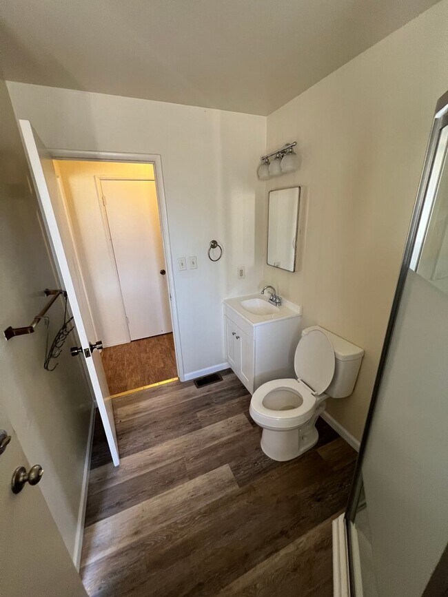 Building Photo - Oroville 4 bed 2 bath 3300sqft country hom...