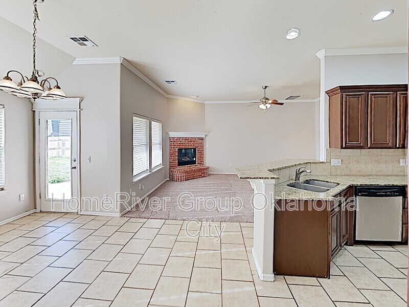 Building Photo - 2708 Busheywood Dr
