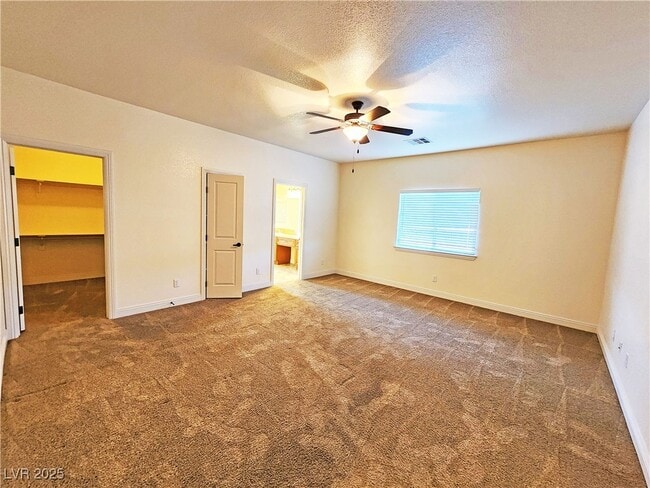 Building Photo - 4920 Honey Locust Dr