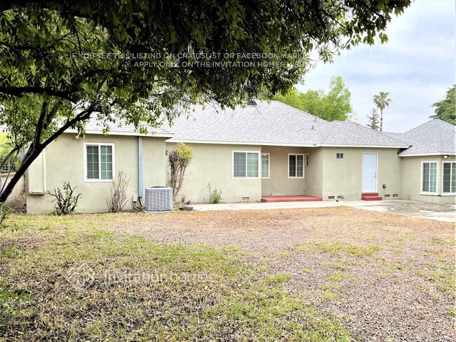 Building Photo - 3220 Broadmoor Blvd