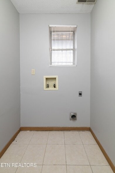 Building Photo - 1504 Marconi Dr