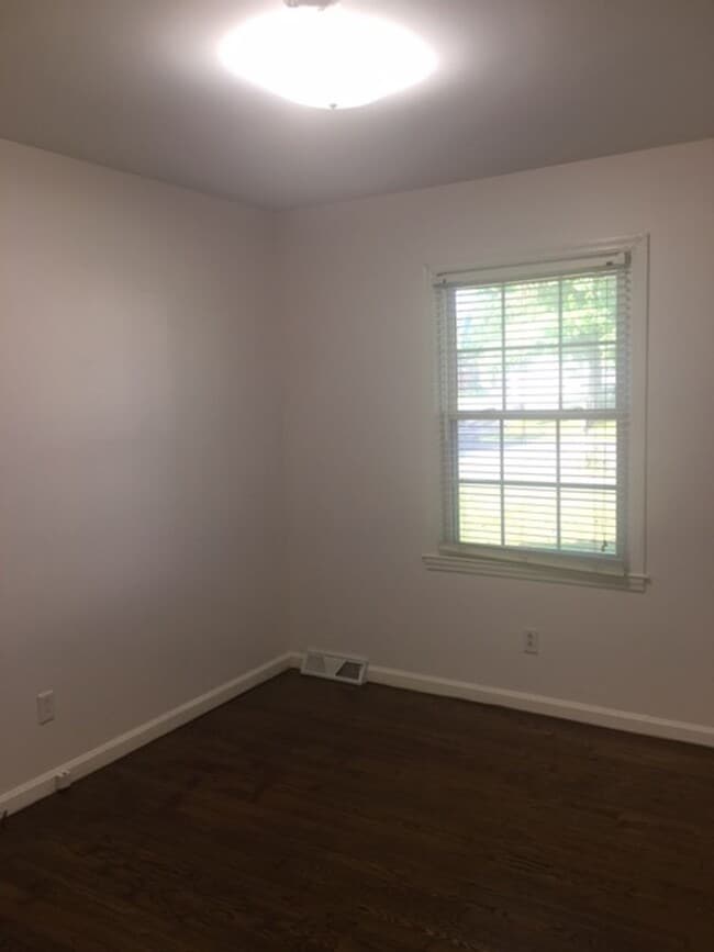 Building Photo - Ranch home located in Henry Clay subdivision   20260804