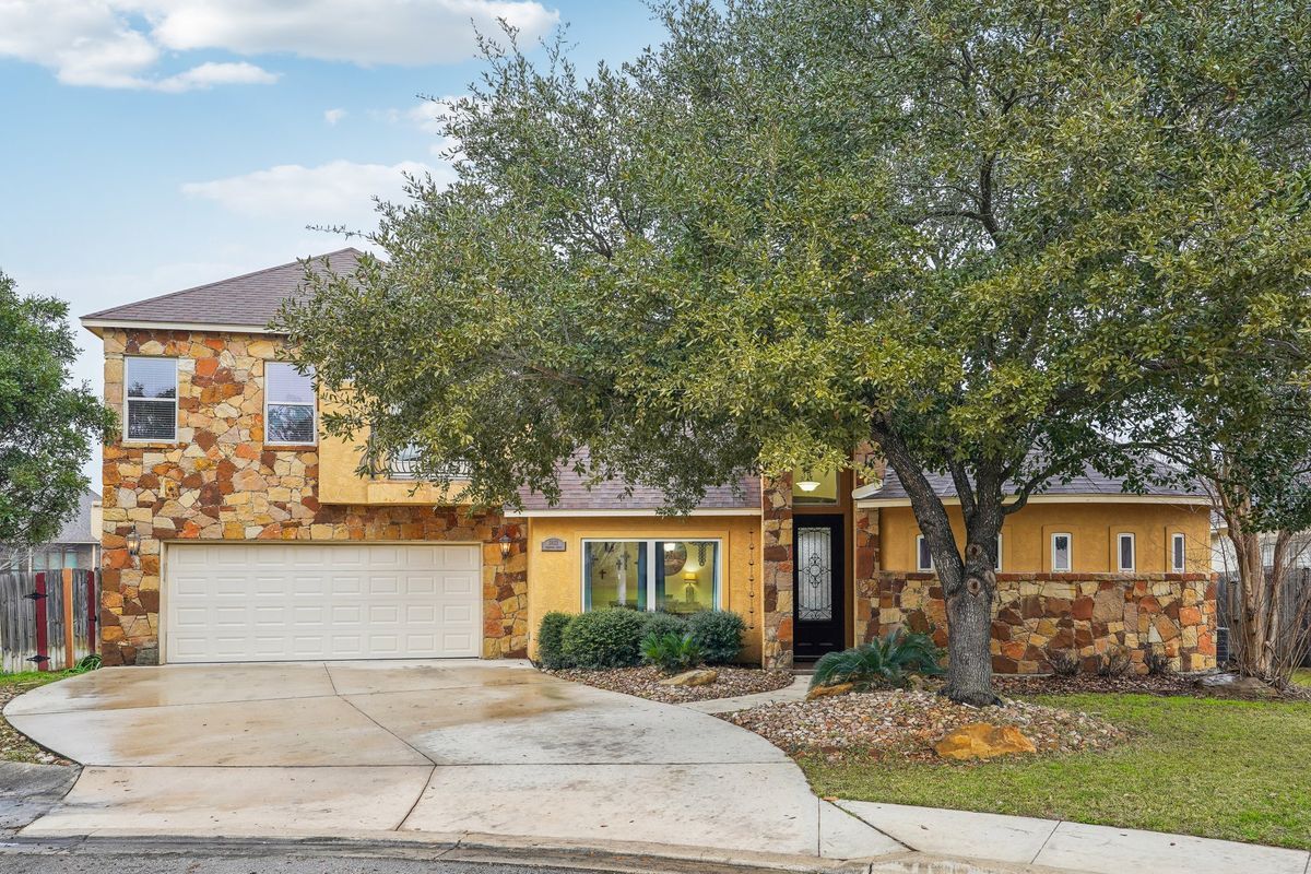 Building Photo - 2622 Fairwood Dr