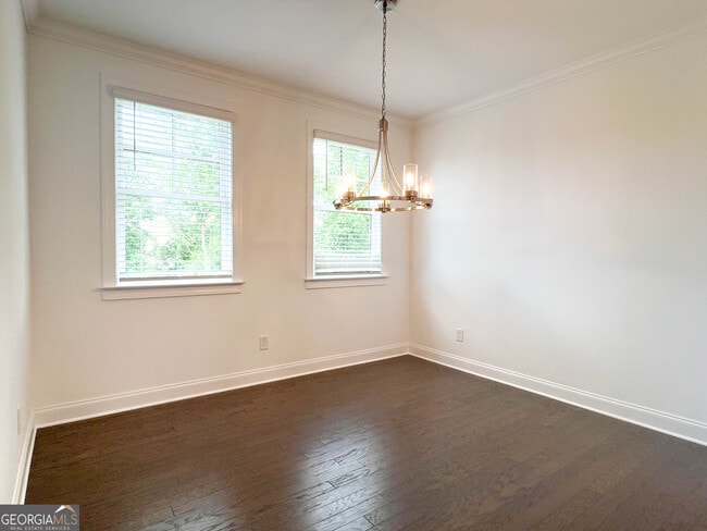 Building Photo - 6605 Beacon Dr