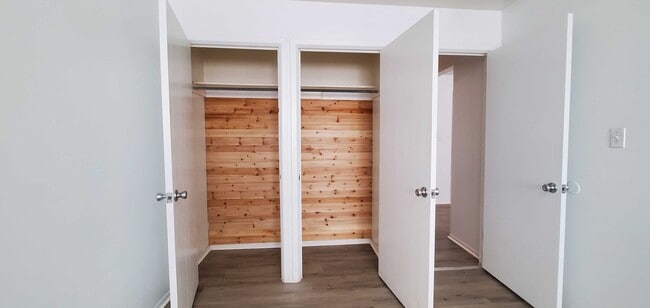 Building Photo - ? Move-In Special! Modern & Spacious 2 Bed...