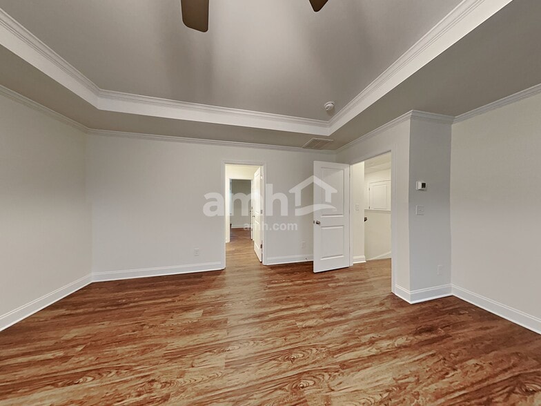 Building Photo - 137 Hazel Pk Dr