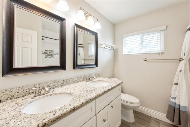 Building Photo - 2110 E North Redwood Dr