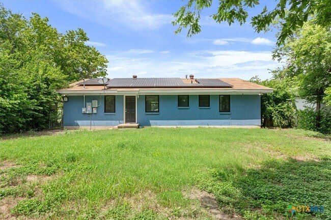 Building Photo - 1304 Metropolitan Dr