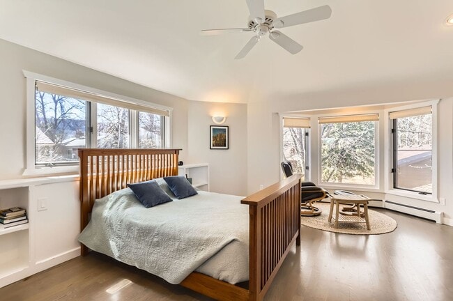 Building Photo - Peaceful 4 BDR Retreat in West Boulder