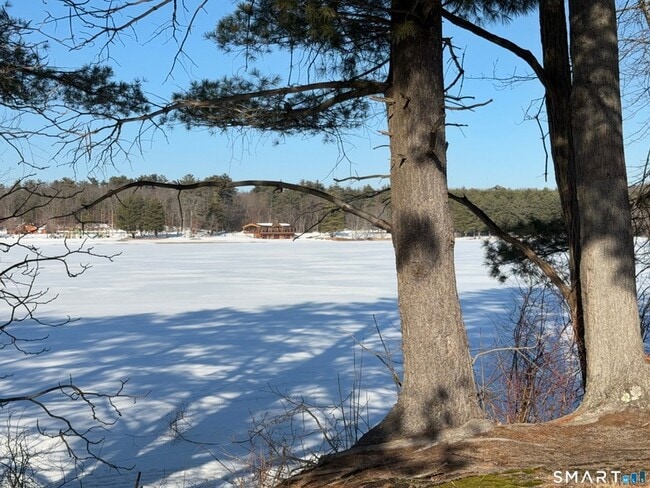 Building Photo - 7 Grandview Dr