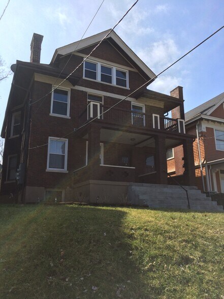 Building Photo - 1367 Burdette Ave