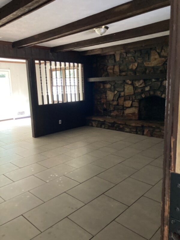 Building Photo - 127 Huff Dr
