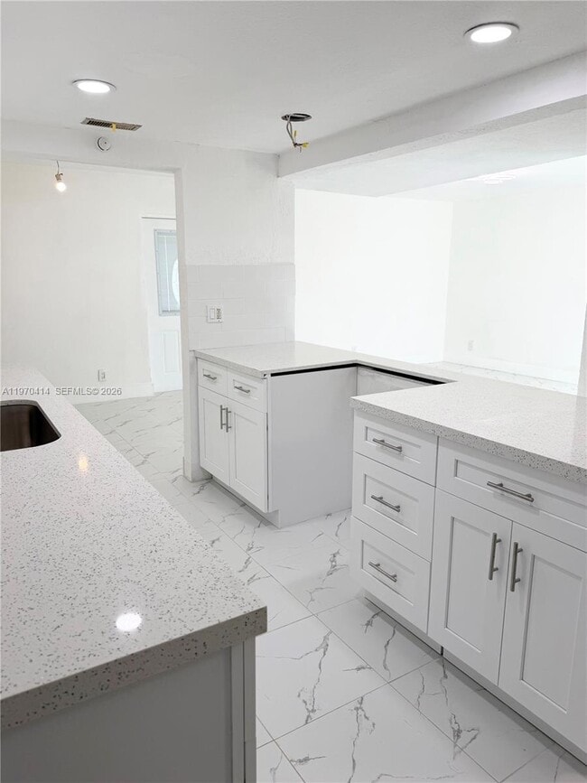 Building Photo - 7811 NW 66th Terrace