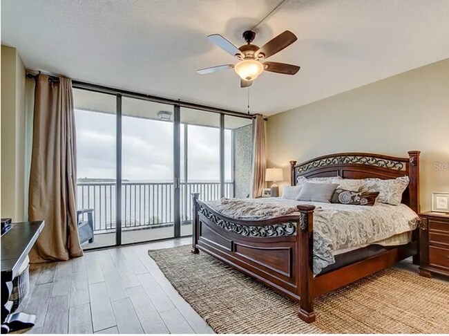 Building Photo - LONG TERM - FULLY FURNISHED 2/2 Open water...