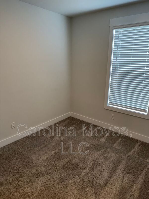 Building Photo - 57 Millside Cir