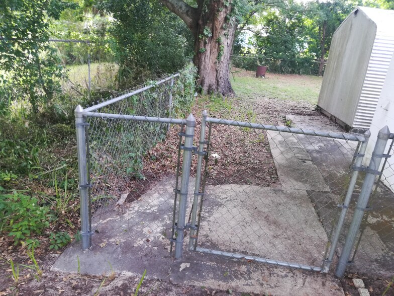 Building Photo - 29 Spring Loop