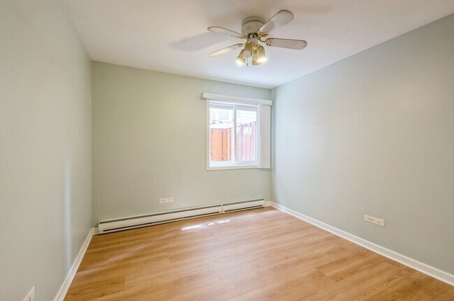 Building Photo - 310 Lathrop Ave