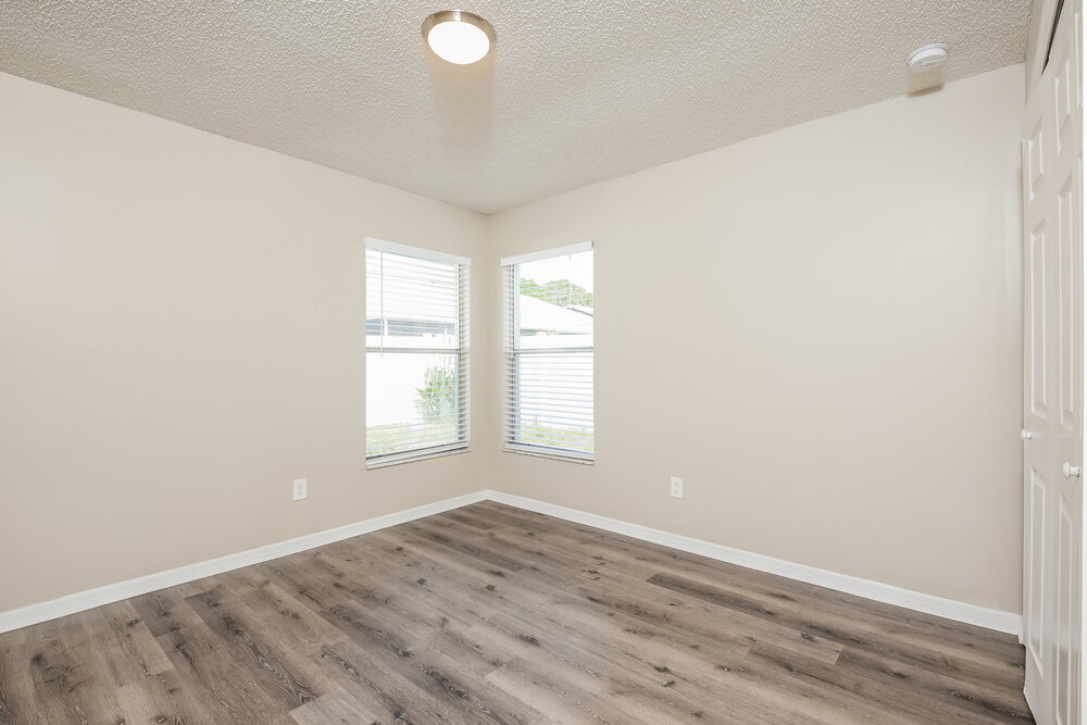 Building Photo - 1220 Regal Ridge Dr
