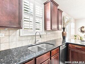 Building Photo - 1427 Nicholas Manor
