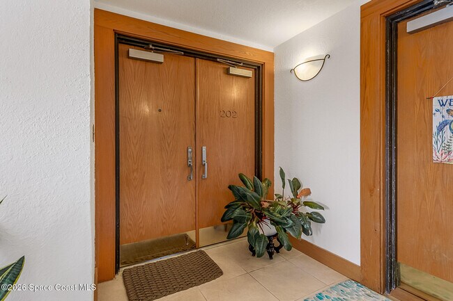 Building Photo - 7415 Aquarina Beach Dr