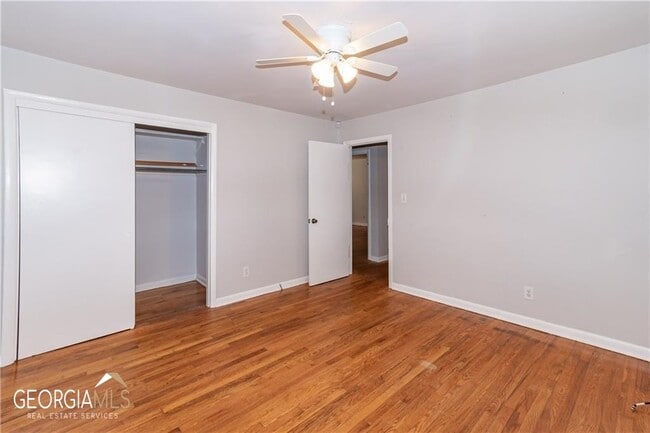 Building Photo - 207 Buchanan Terrace