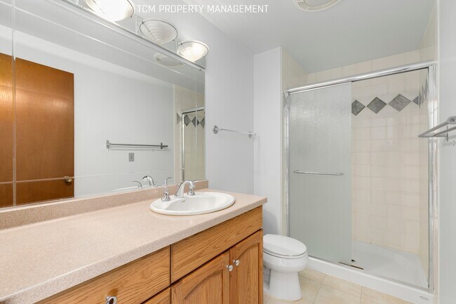 Building Photo - 15313 SE 43rd Pl