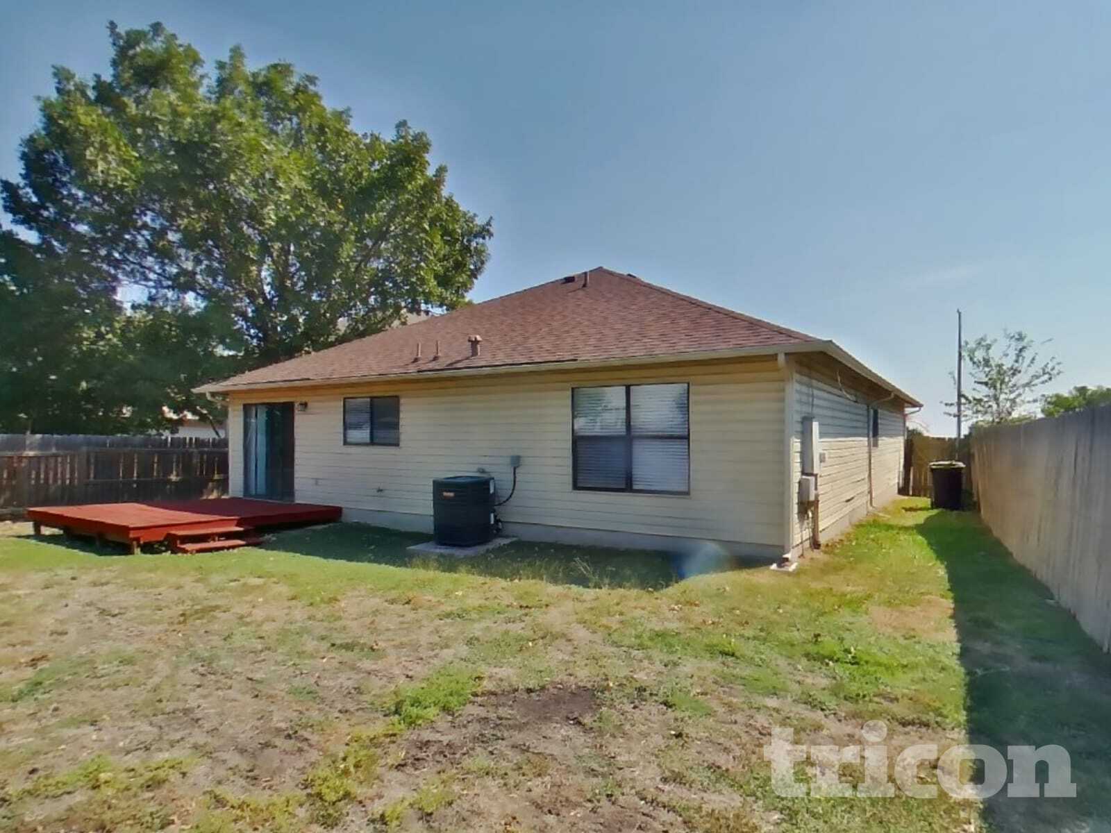 Building Photo - 7807 Encanto Vis Dr