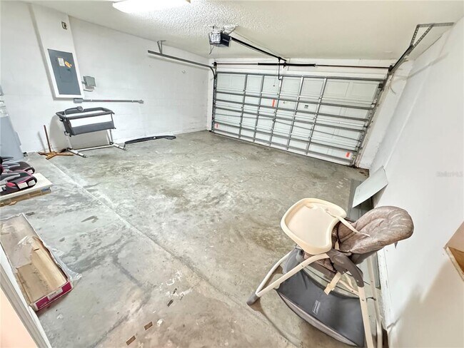 Building Photo - 1306 Casterton Cir