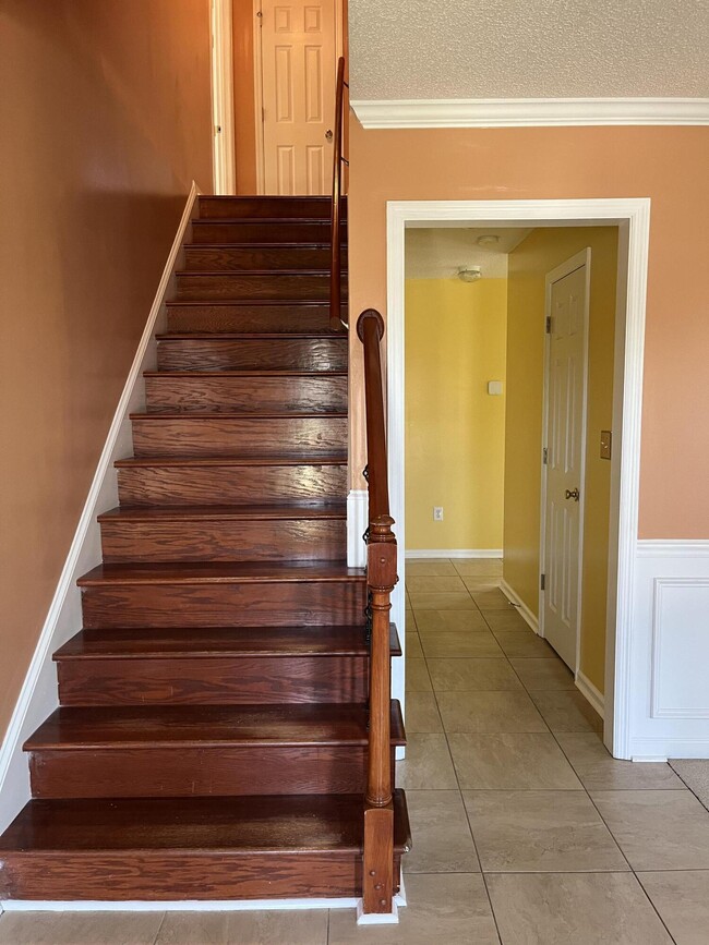 Building Photo - 4010 Nantucket Cir
