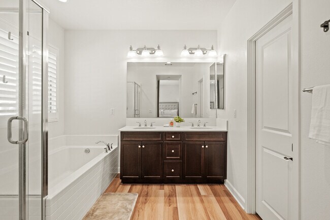 Building Photo - Spacious & Stylish 4 Bed 3 Bath in Chino P...