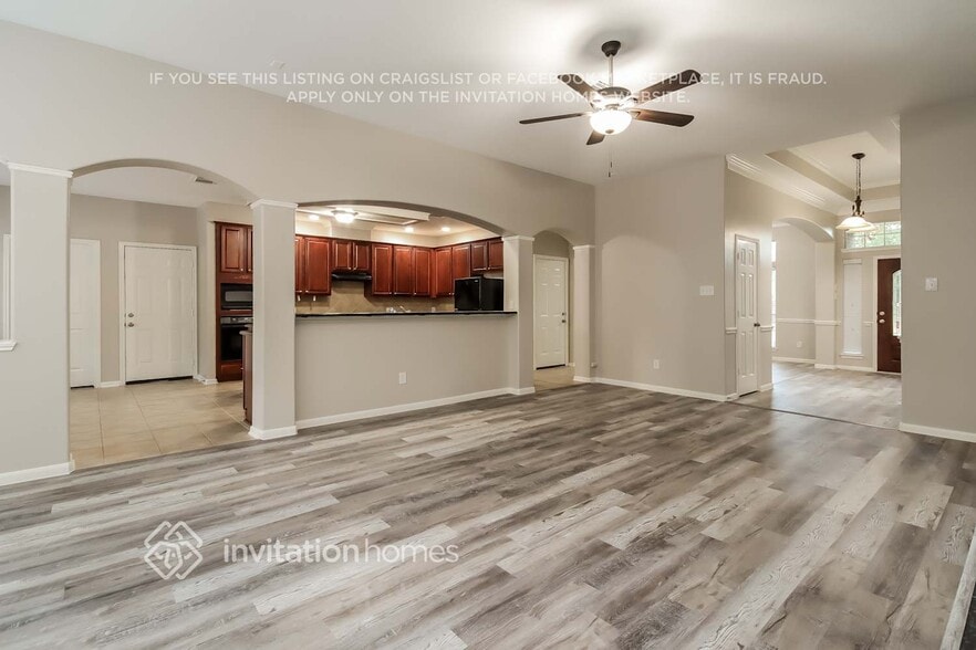 Building Photo - 18022 Oak Park Bend Ln