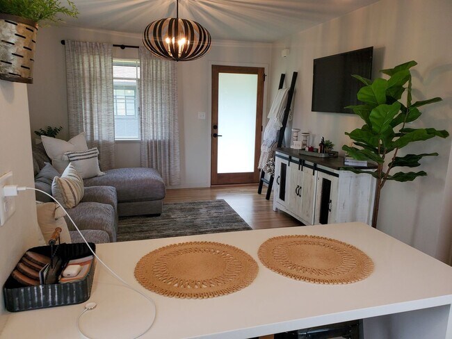 Building Photo - Remington1705 (KC-JF)