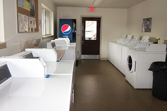 Laundry Room - Wind River Place