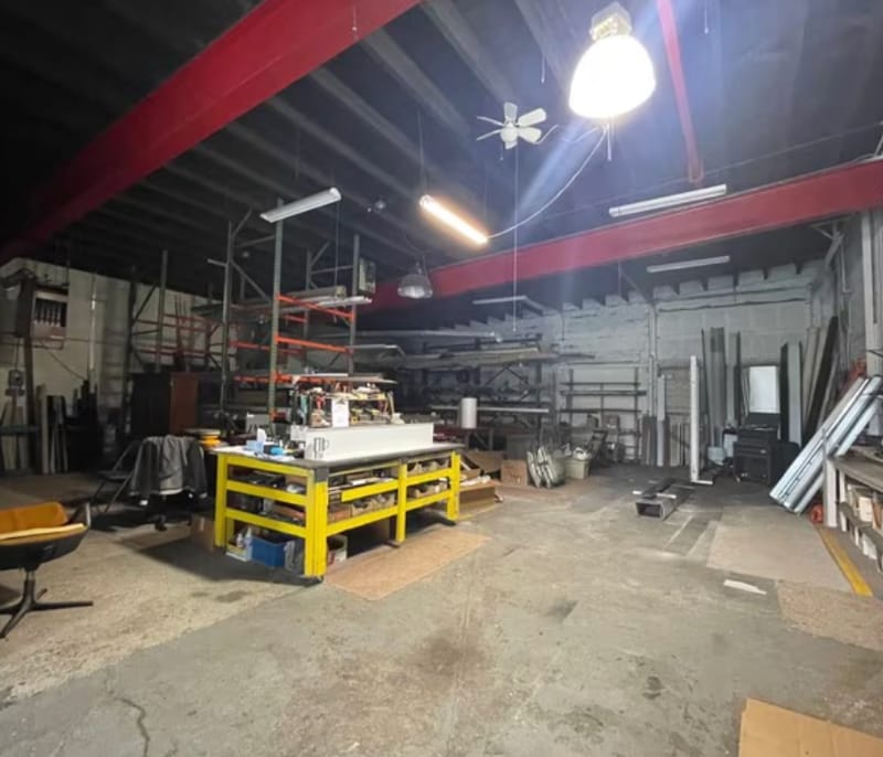 Building Photo - 4719 Clinton Ave