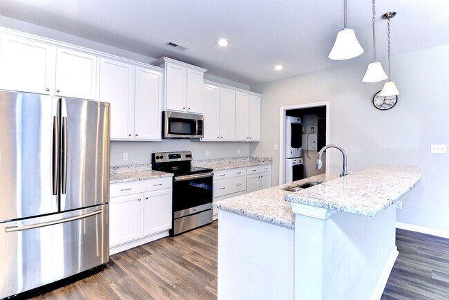 Building Photo - 2702 Queens Path, Williamsburg VA 23185