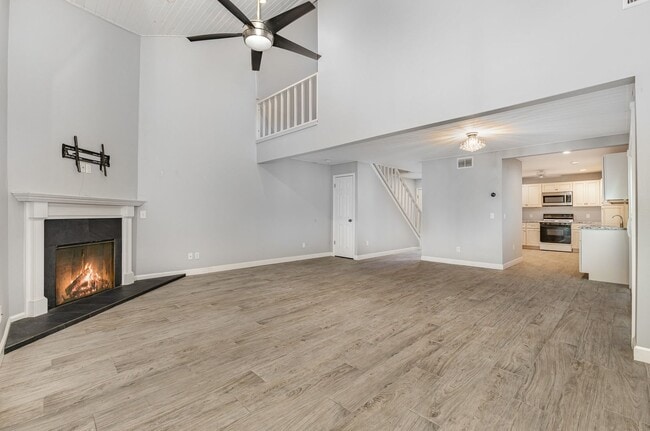 Building Photo - 1250 Admiralty Blvd