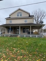 Building Photo - 584 Main St