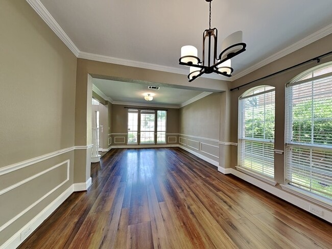 Building Photo - 1612 Commerce Dr